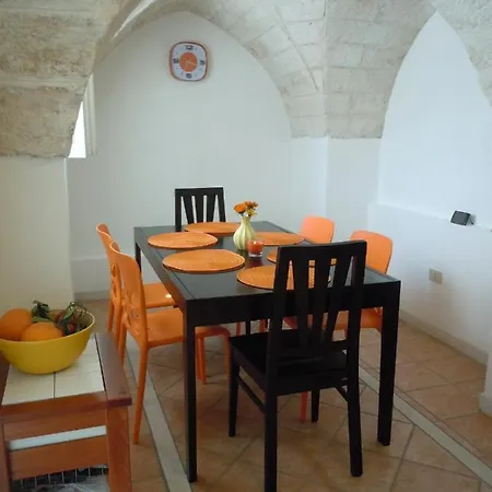 Casa Josephina - Three Level Stone With Balcony, 2 Roof Terraces & Sea Views Holiday home *