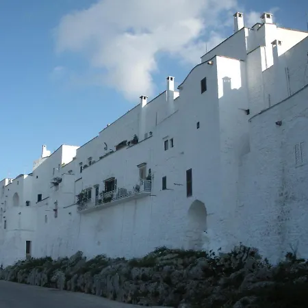 Casa Josephina - Three Level Stone With Balcony, 2 Roof Terraces & Sea Views * Ostuni