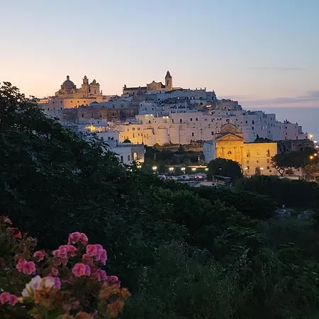 Casa Josephina - Three Level Stone With Balcony, 2 Roof Terraces & Sea Views Ostuni