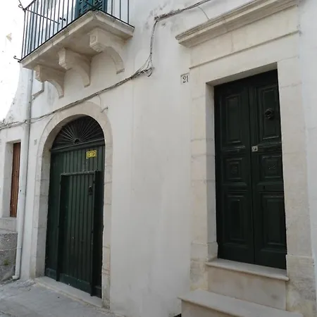 Holiday home Casa Josephina - Three Level Stone With Balcony, 2 Roof Terraces & Sea Views